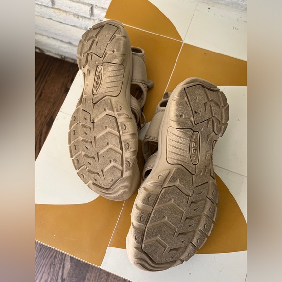 Keen Newport H2 Sandals Size 8.5 - Picture 4 of 4